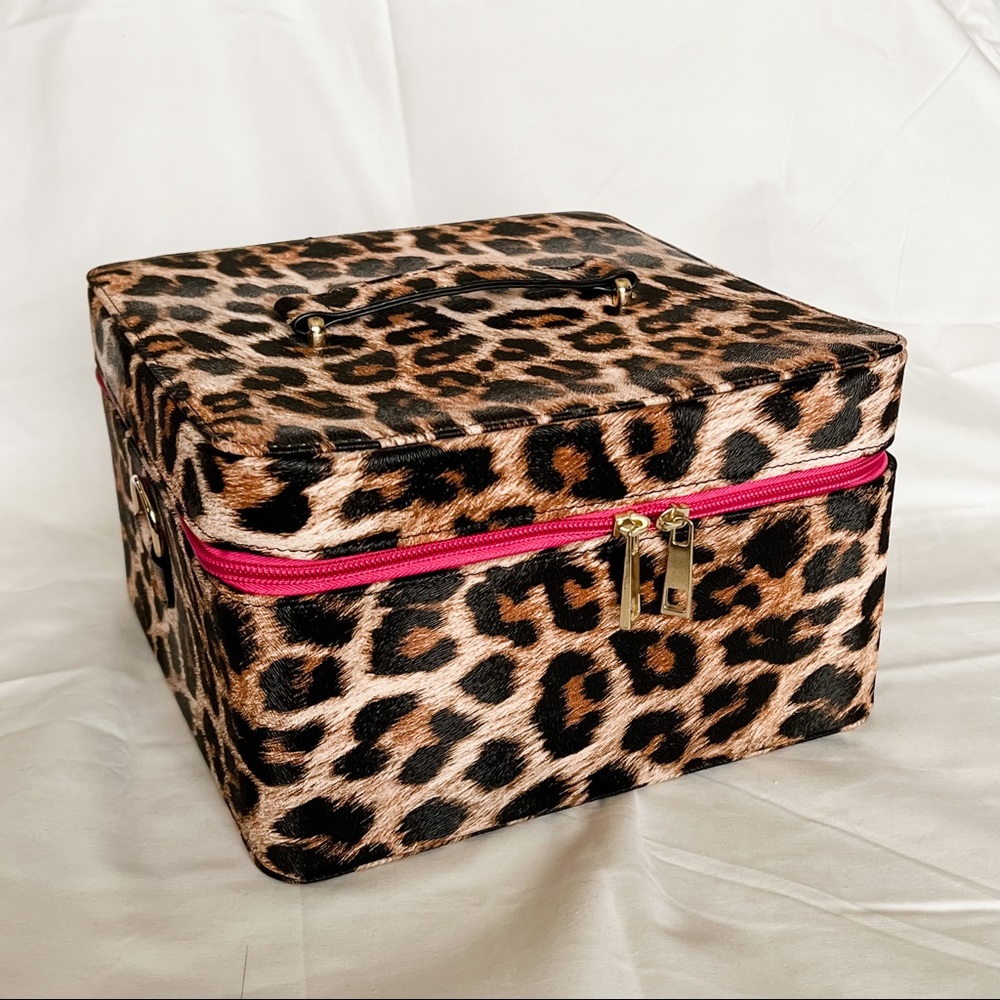 Large Leopard Cosmetics Case & Organizer - With Strap - Like New Condition